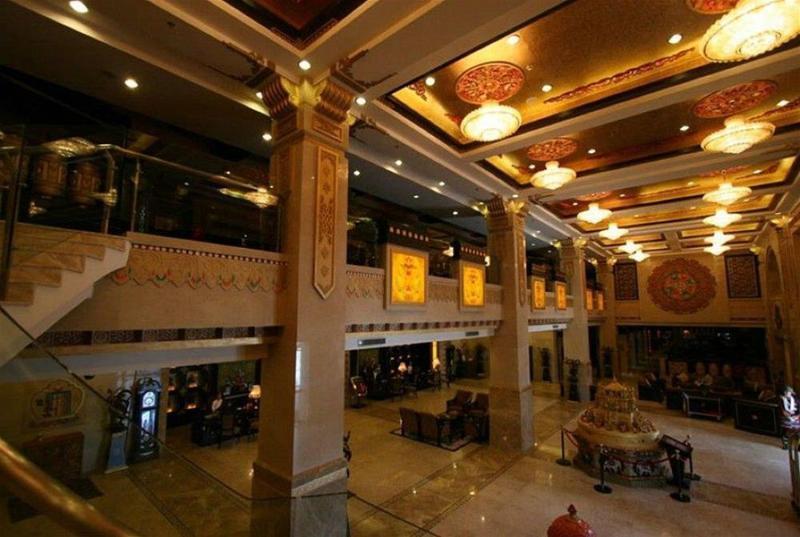 Brahmaputra Grand Hotel Lhasa Interior foto
