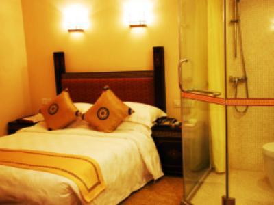 Brahmaputra Grand Hotel Lhasa Bagian luar foto